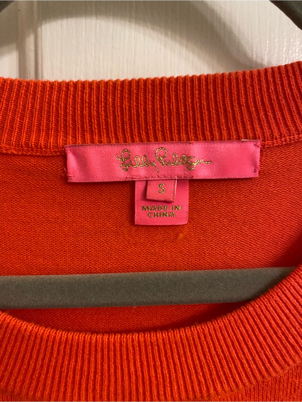 LILLY PULITZER Crewneck Sweater Vibrant Orange-Red Size Small Jeweled Shoulder - Picture 4 of 12